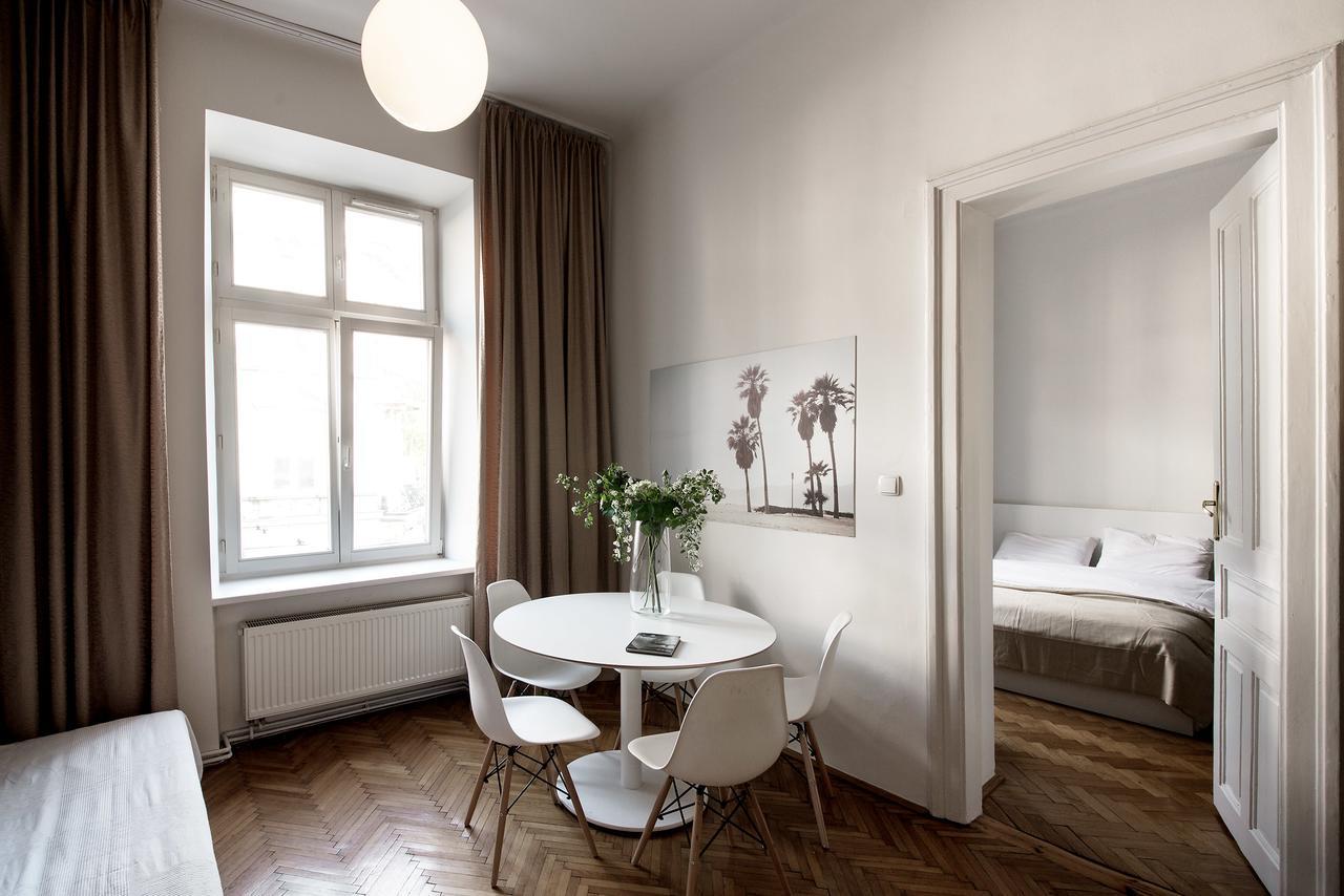 Ekoidea Station Apartments Краков Экстерьер фото